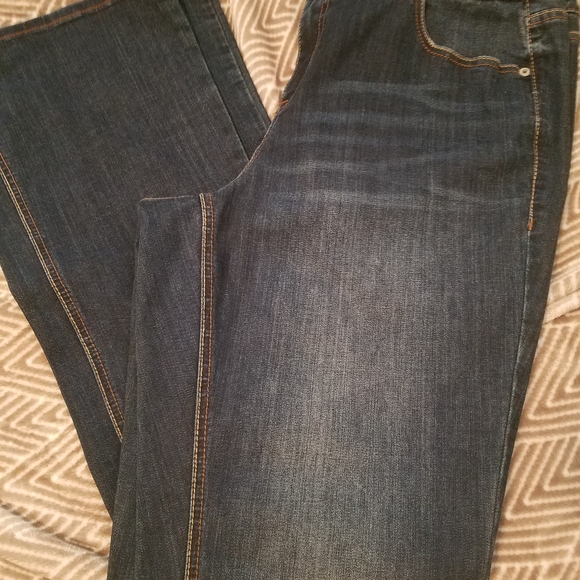 Jean Femme Lane Bryant - Taille 26W - Coupe Bootcut Dark Wash - Coton Denim - Neuf Avec Étiquette